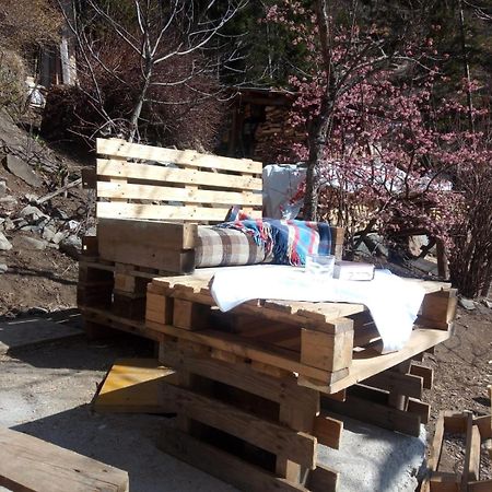 Mountain Apartment Алеге Стая снимка